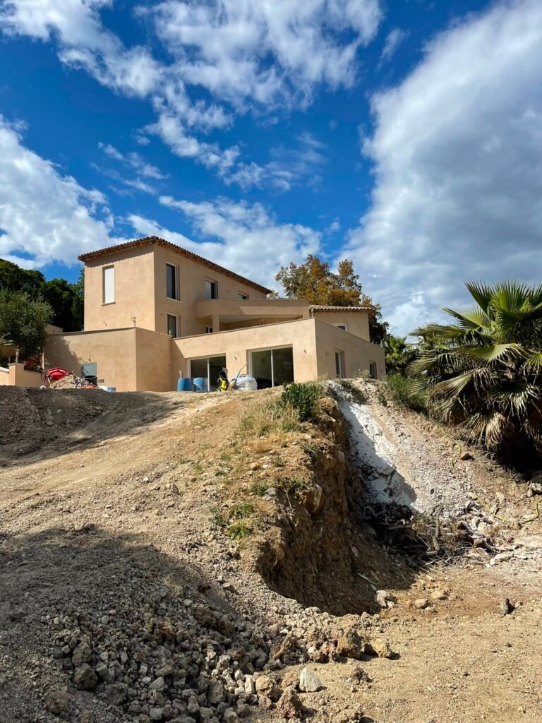 Façade de villa avant et après ravalement à Annemasse